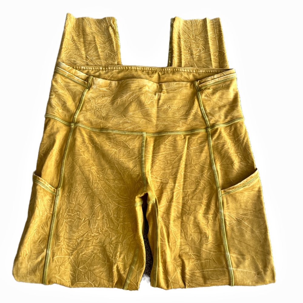 *RARE MUSTARD YELLOW* Lululemon Leggings Size 6